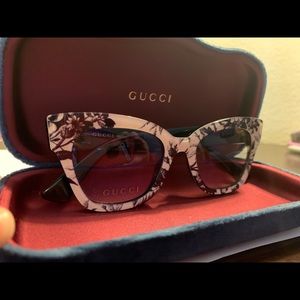 Gucci woman’s Cat Eye optical Frames GG0060O